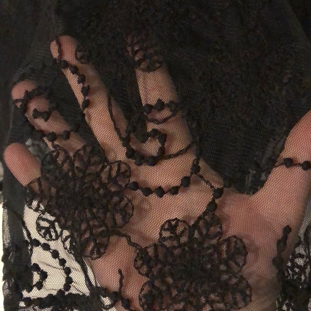 Sheer Embroidered LS Top - Picture 3 of 4